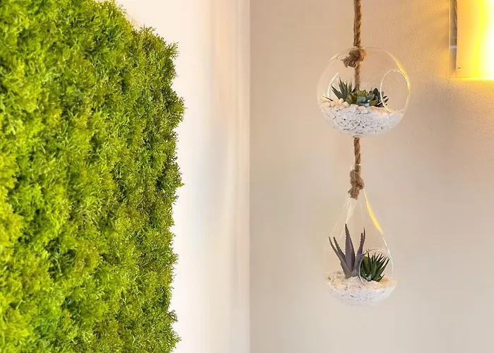 Regina Di - Private Garden, Free Undercover Parking شقة لاليو